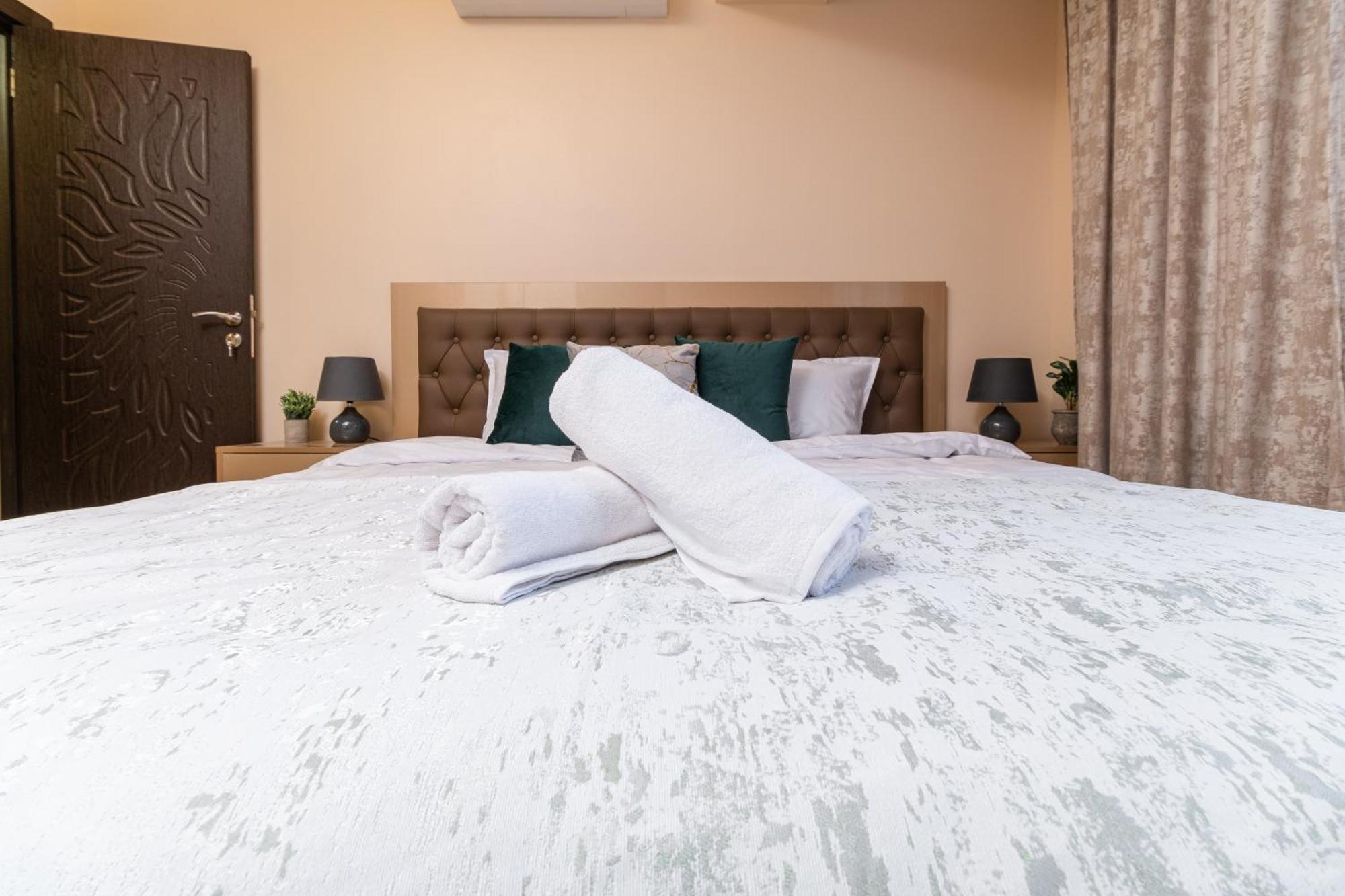 Modern & Elegant City Center Apartments Пловдив Екстериор снимка